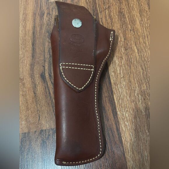 Bucheimer Belt (OWB) Field/Hunting
Holster Hunting Gun Holsters - Picture 2 of 6